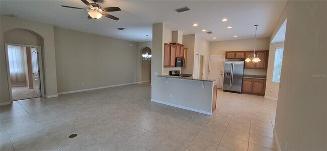 Building Photo - 108 Flame Vine Way