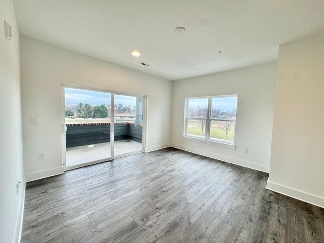 Building Photo - Beautiful NEW 1-Bed, 1- Bath Apartment in Rock Hill!