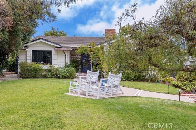 Building Photo - 2116 Palos Verdes Dr W