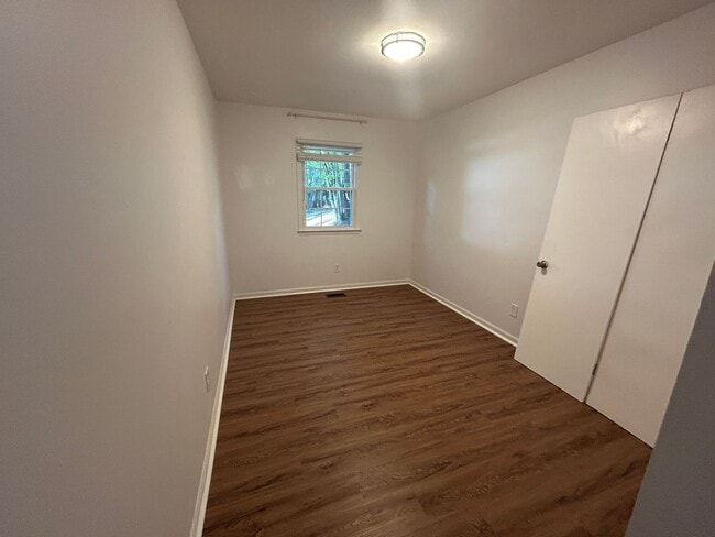 Building Photo - 7409 Barberry Ct