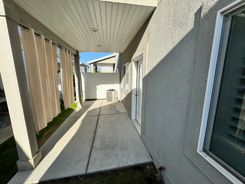 Building Photo - 2080 W 1755 S