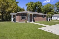 Building Photo - 233 Palmetto Ln