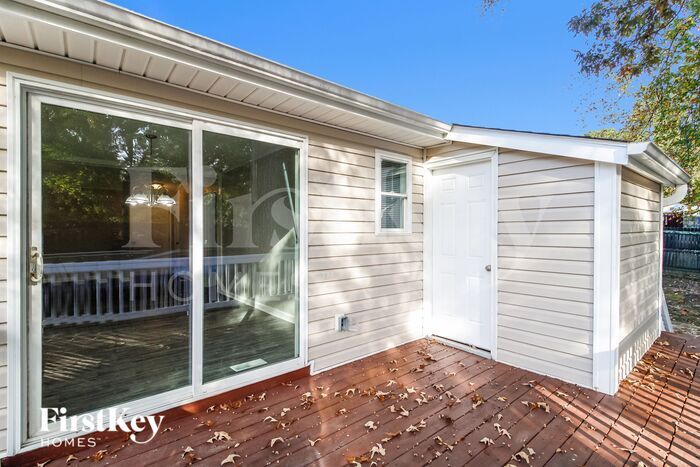 Building Photo - 2105 Arbrook Ln