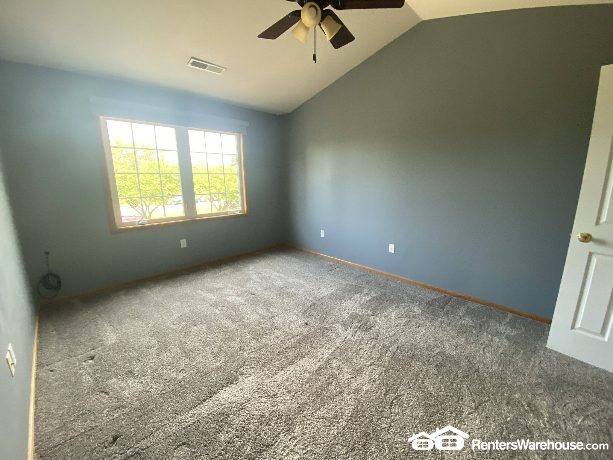 Building Photo - 2100 Meadow Chase Ln