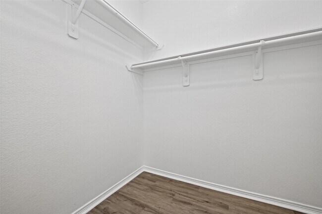 Building Photo - 25937 Northpark Birch Dr
