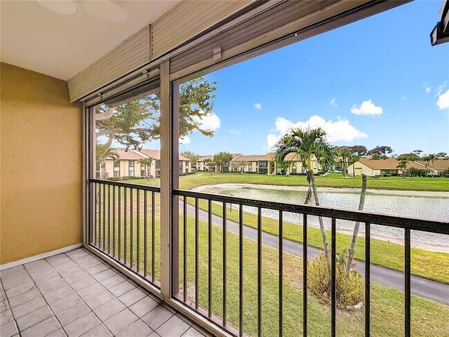 Building Photo - 826 Sky Pine Way