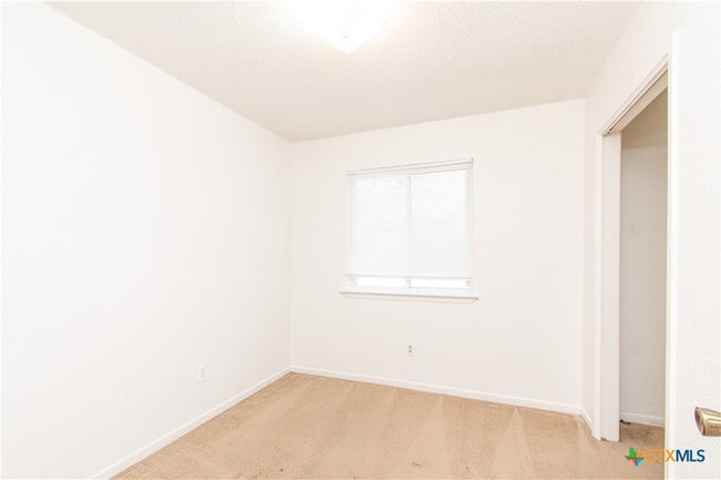 Building Photo - 2608 Tracey Cir