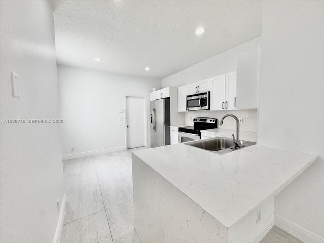 Building Photo - 1861 Salerno Cir