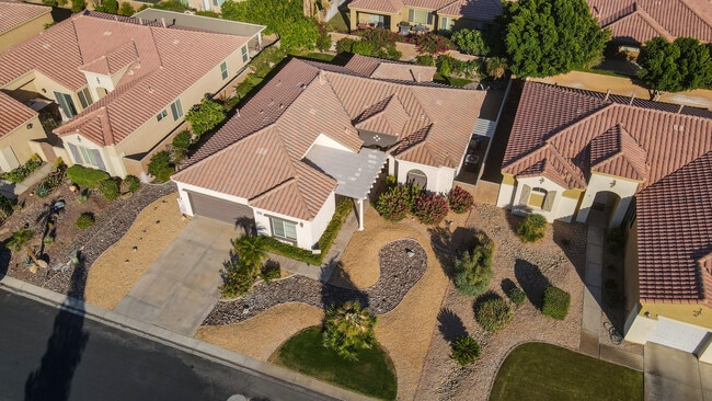 Building Photo - 42222 Revere St