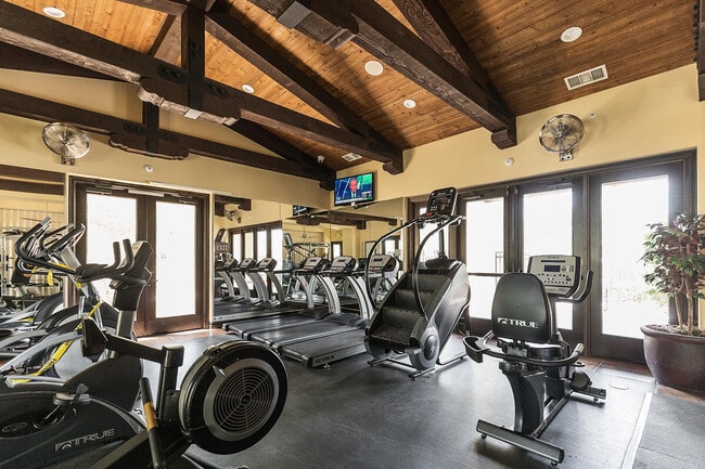 Building Photo - 245 Paseo Gregario