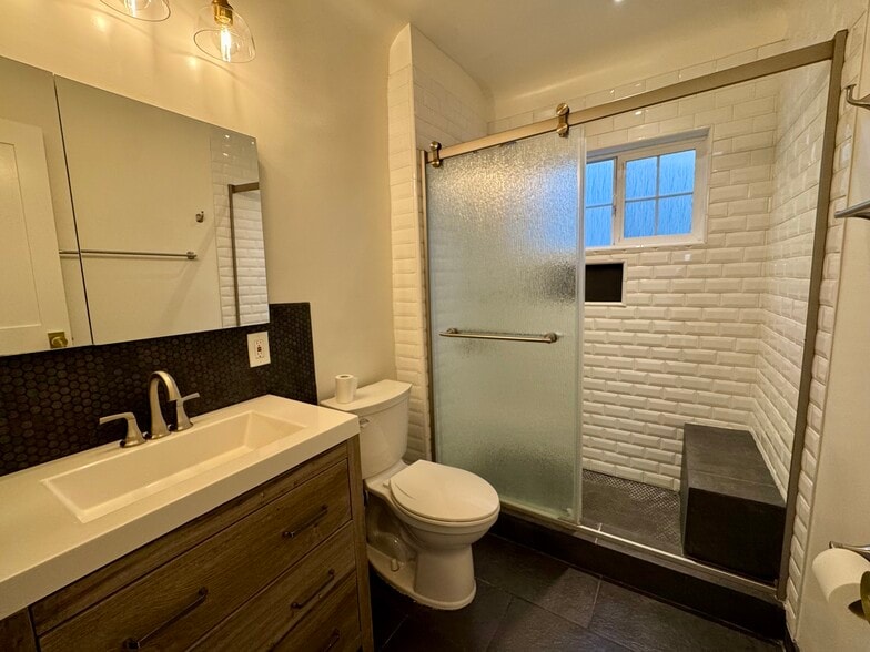 Building Photo - 3918 Woolwine Dr