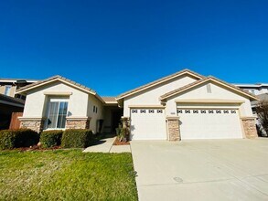 Building Photo - 9565 Stone Springs Dr