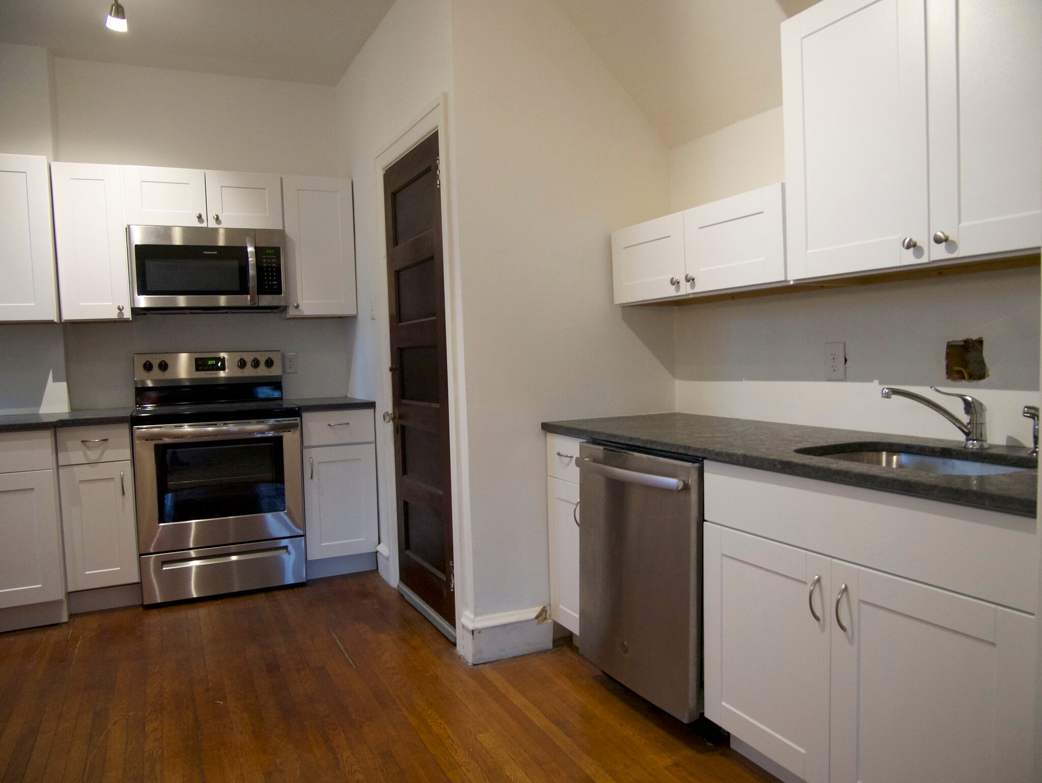 Kitchen Right Side - 317 Waterloo Ave