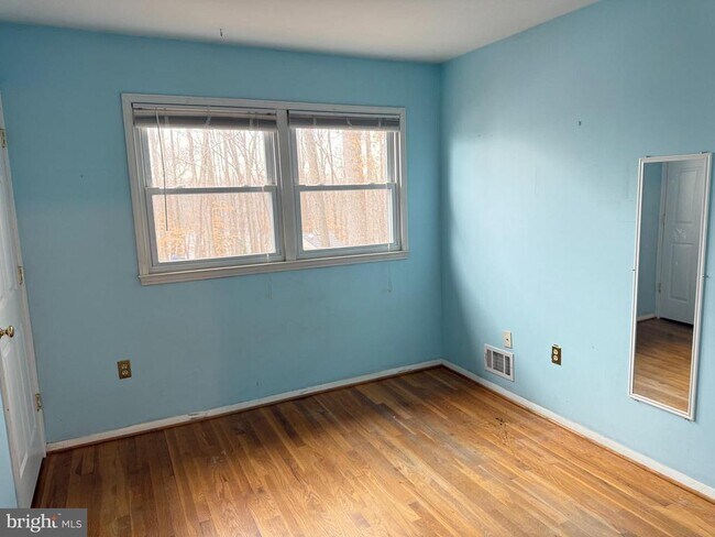 Building Photo - 12003 Skipjack Ct