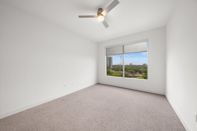 Building Photo - 3333 Allen Pkwy