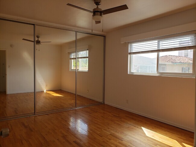 Bedroom waredrobe - 1025 Idaho Ave