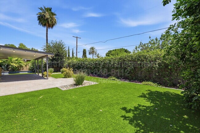 Building Photo - 207 E El Caminito Dr