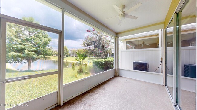 Building Photo - 6937 Woody Vine Dr