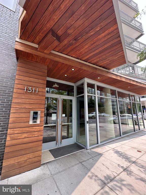 Building Photo - 1311 13th St NW