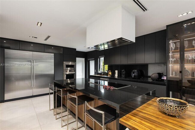 Building Photo - 63 SW 31st Rd