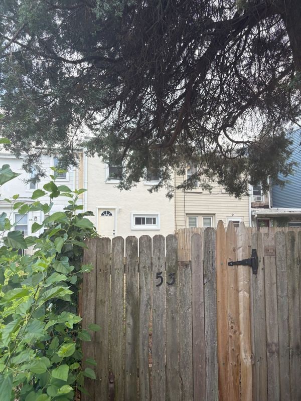 Building Photo - 53 E Wood St