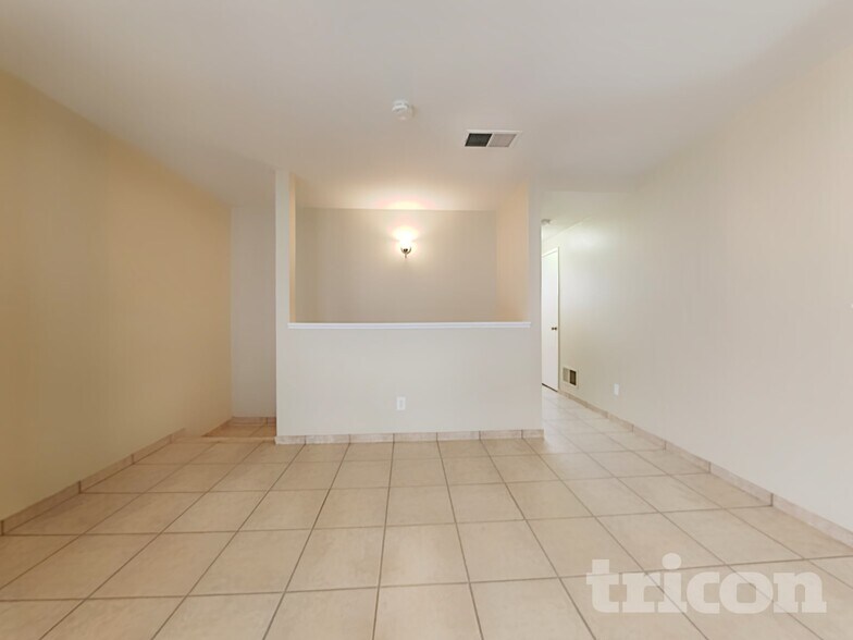 Building Photo - 602 Chyrl Way