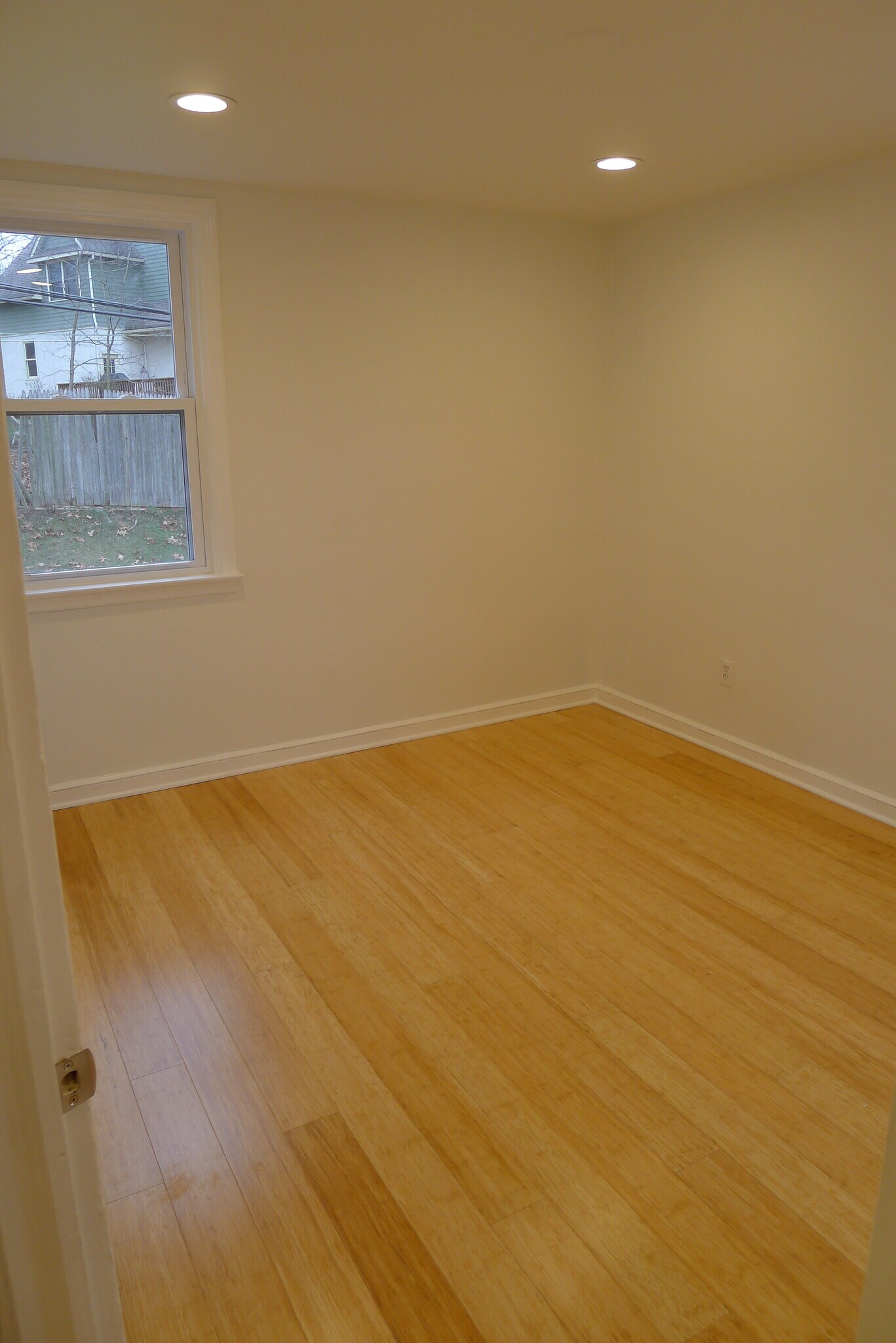 Building Photo - 278 Valley View Road