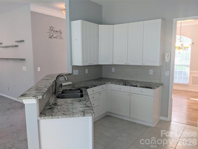 Building Photo - 125 Shephard Hill Dr