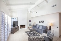 Building Photo - 2350 E Miramonte Cir