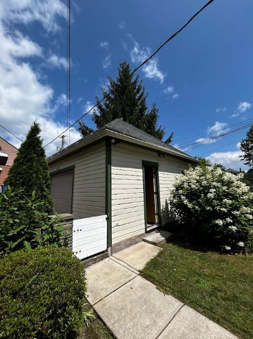 Building Photo - 807 N Irving Ave