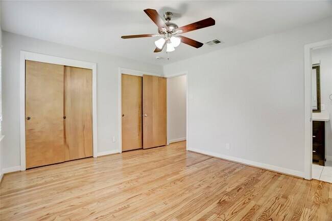 Building Photo - 1643 Crestdale Dr