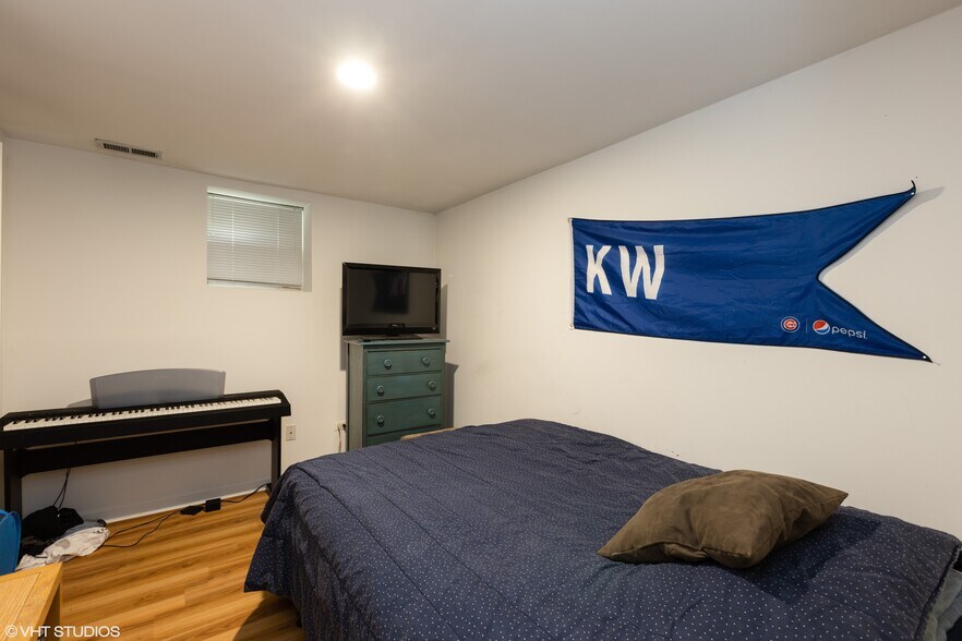 Building Photo - 2518 Ashland N Ave