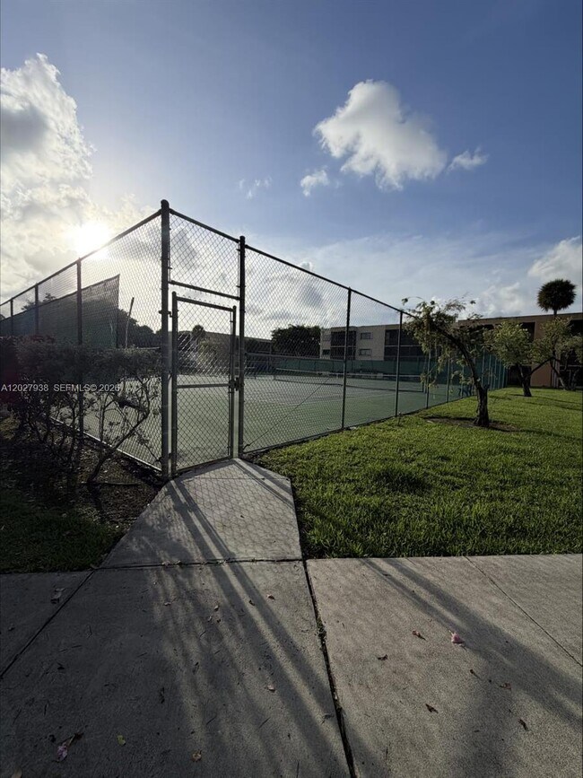Building Photo - 8415 SW 107th Ave