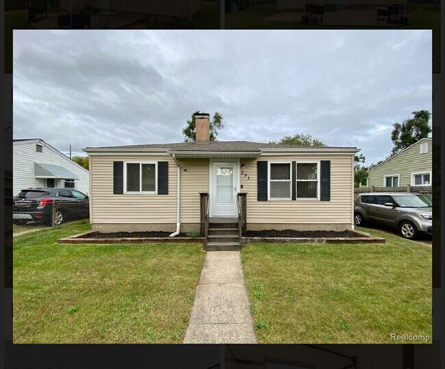 Primary Photo - 291 Dakota St