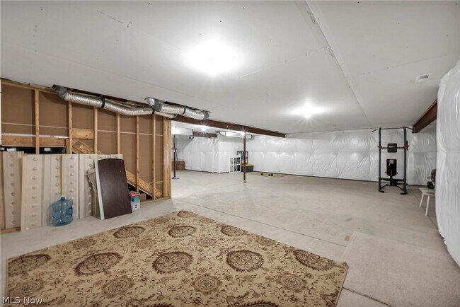 Building Photo - 172 Harvester Dr