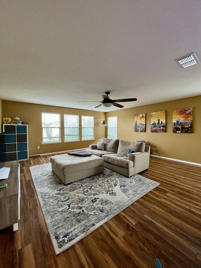 Building Photo - 7623 Eagle Park Dr
