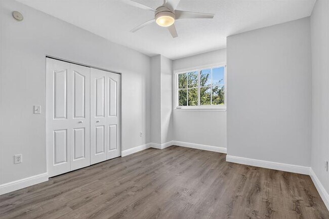 Building Photo - 2032 Alta Meadows Ln