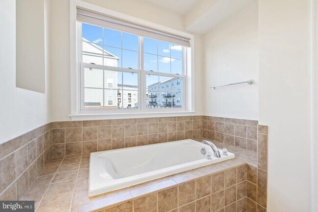 Building Photo - 22717 Settlers Trail Terrace