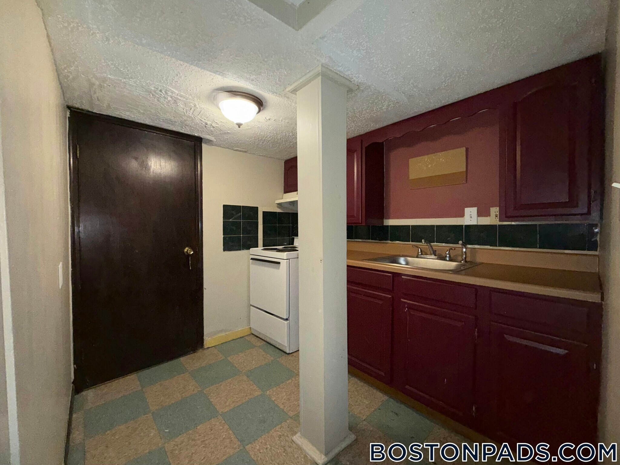 Building Photo - 31 Seattle St