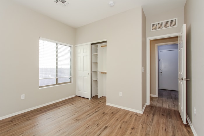 Building Photo - 461 East Placita Rejilla