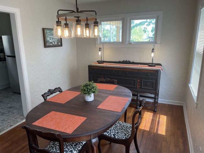 Building Photo - 29 E 221st St