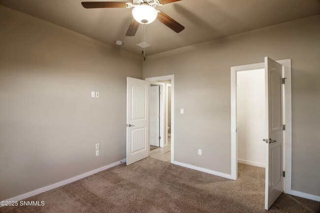 Building Photo - 1415 San Bonifacio