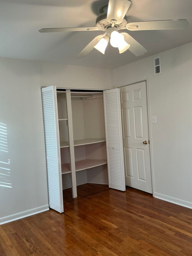 Building Photo - 604 Erford Rd