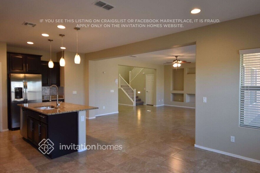 Building Photo - 17512 W Buchanan St