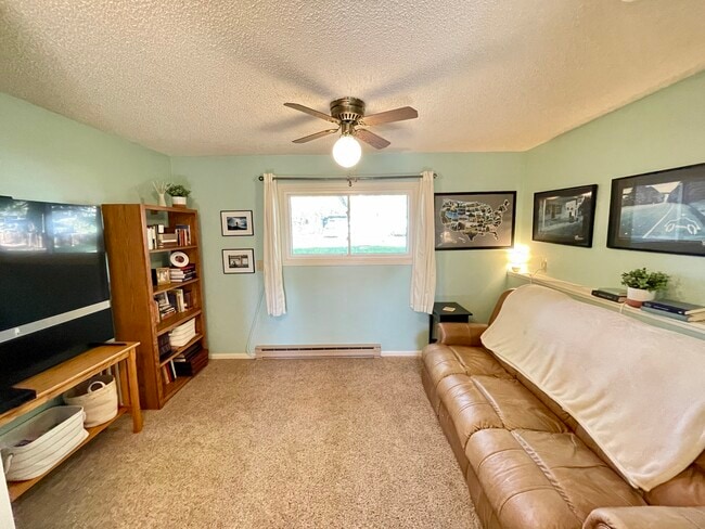 Building Photo - 2830 Sombrero Ln