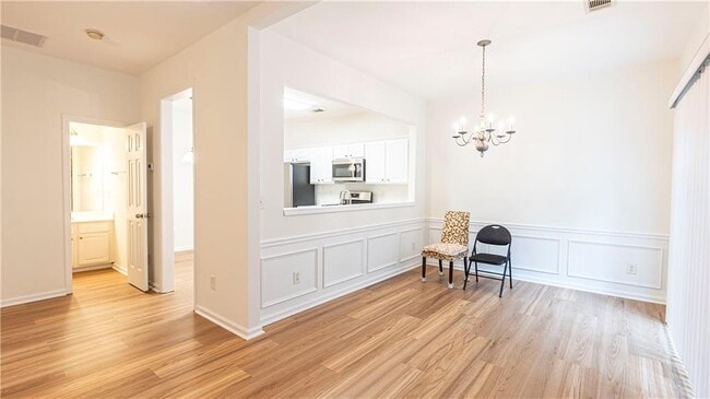 Building Photo - 2070 Hailston Dr NW