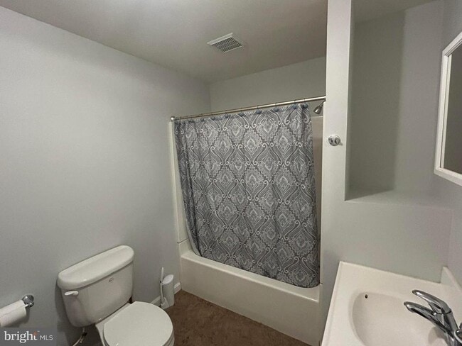 Building Photo - 13220 Willow Point Dr