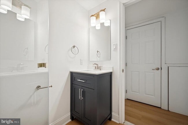 Building Photo - 3869 Terrace St