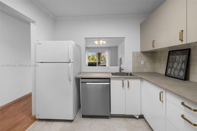 Building Photo - 7701 Camino Real