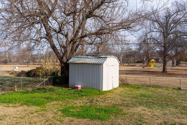Building Photo - 3308 N Holman Ct